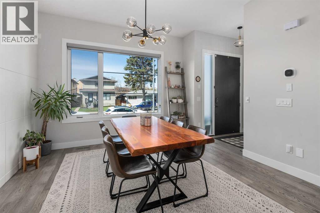 4348 72 Street NW, Calgary, Alberta  T3B 2L2 - Photo 5 - A2310359