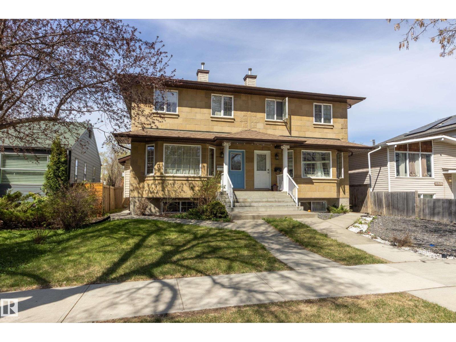 10816 67 AV NW, edmonton, Alberta