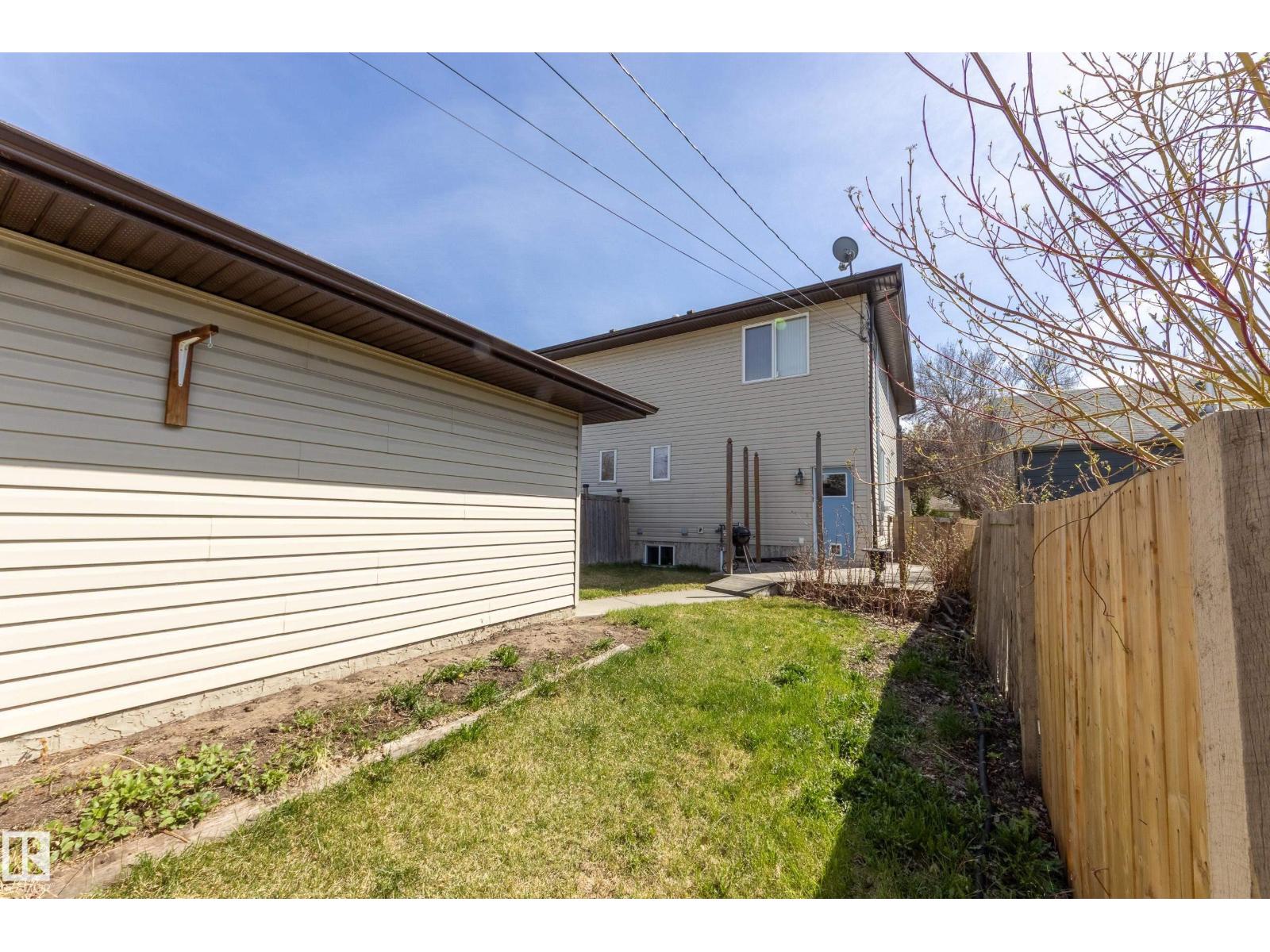 10816 67 Av Nw, Edmonton, Alberta  T6H 2A3 - Photo 29 - E4488544