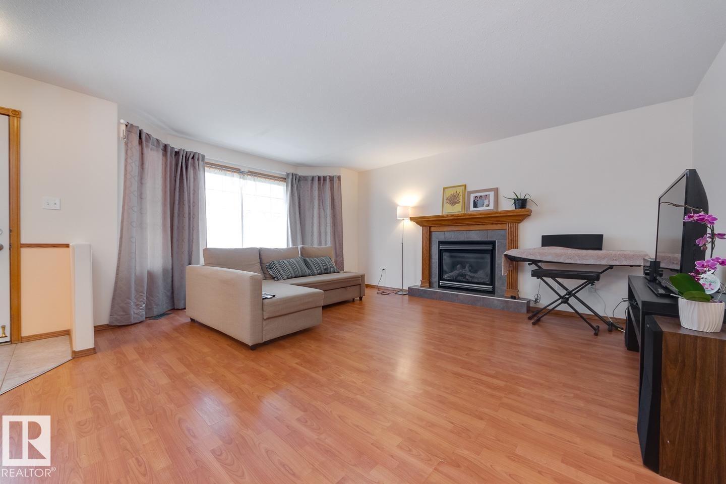 10816 67 Av Nw, Edmonton, Alberta  T6H 2A3 - Photo 4 - E4488544