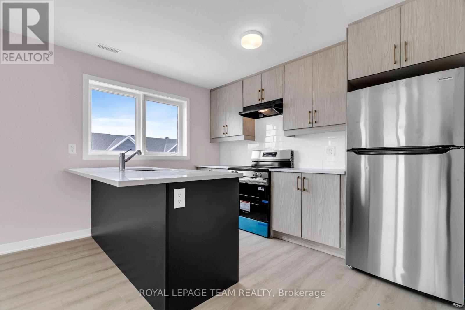 810 Parnian Private, Ottawa, Ontario  K2J 7K6 - Photo 8 - X13143368