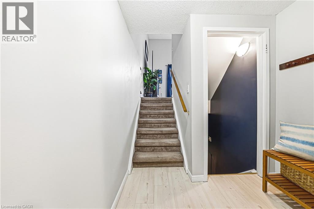 11 Harrisford Street Unit# 91, Hamilton, Ontario  L8K 6L7 - Photo 5 - 40830986