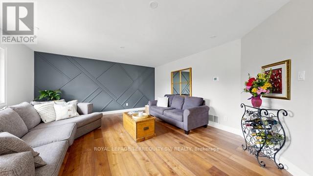 Main - 9 Gilbert Drive, Aurora, Ontario  L4G 6W8 - Photo 8 - N13142080