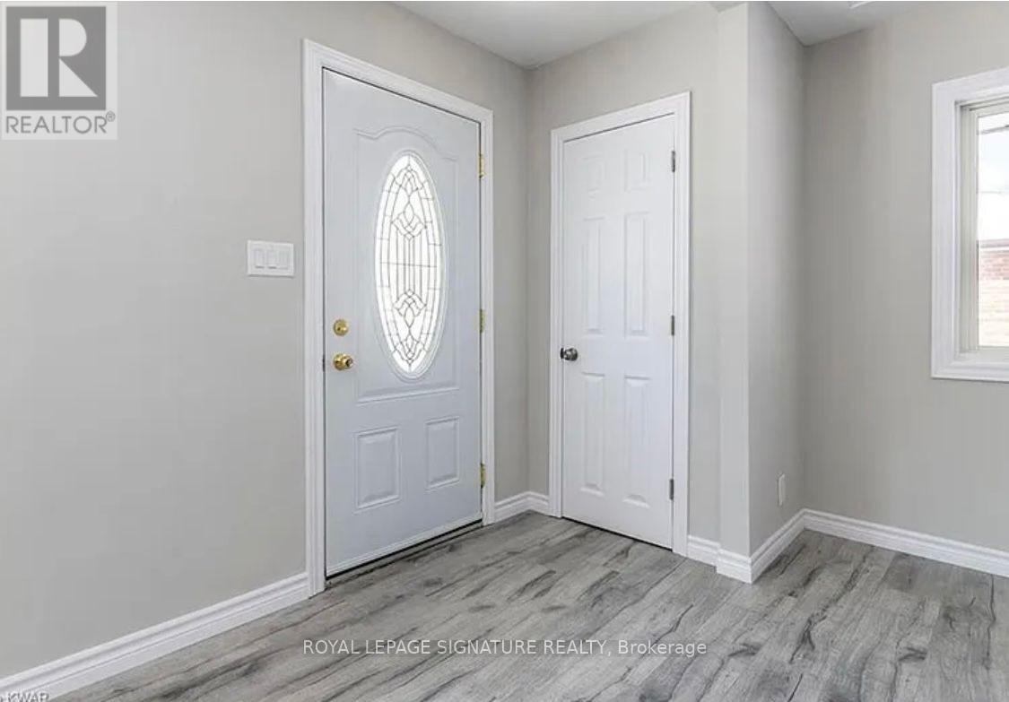 Main - 116 Siebert Avenue, Kitchener, Ontario  N2C 2A8 - Photo 2 - X12890612