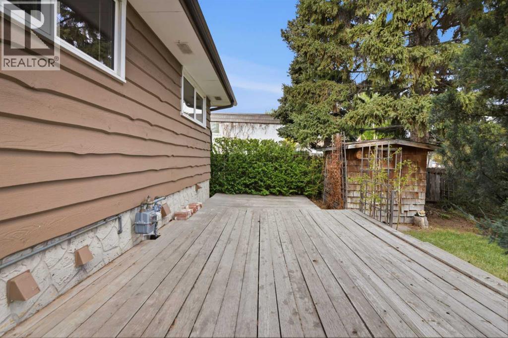 404 Canterbury Drive Sw, Calgary, Alberta  T2W 1J2 - Photo 31 - A2312162