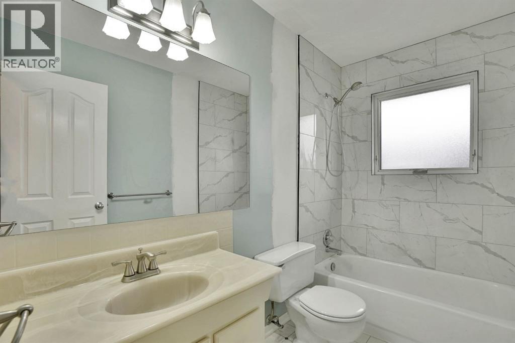 436 Huntley Way NE, Calgary, Alberta  T2K 4Z8 - Photo 15 - A2305488