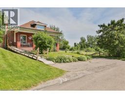 5 CLOVERDALE Avenue, Brantford, Ontario