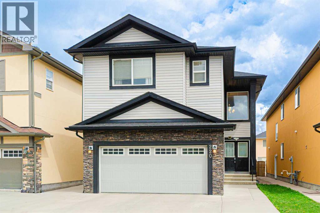 220 Saddlelake Drive NE, Calgary, Alberta