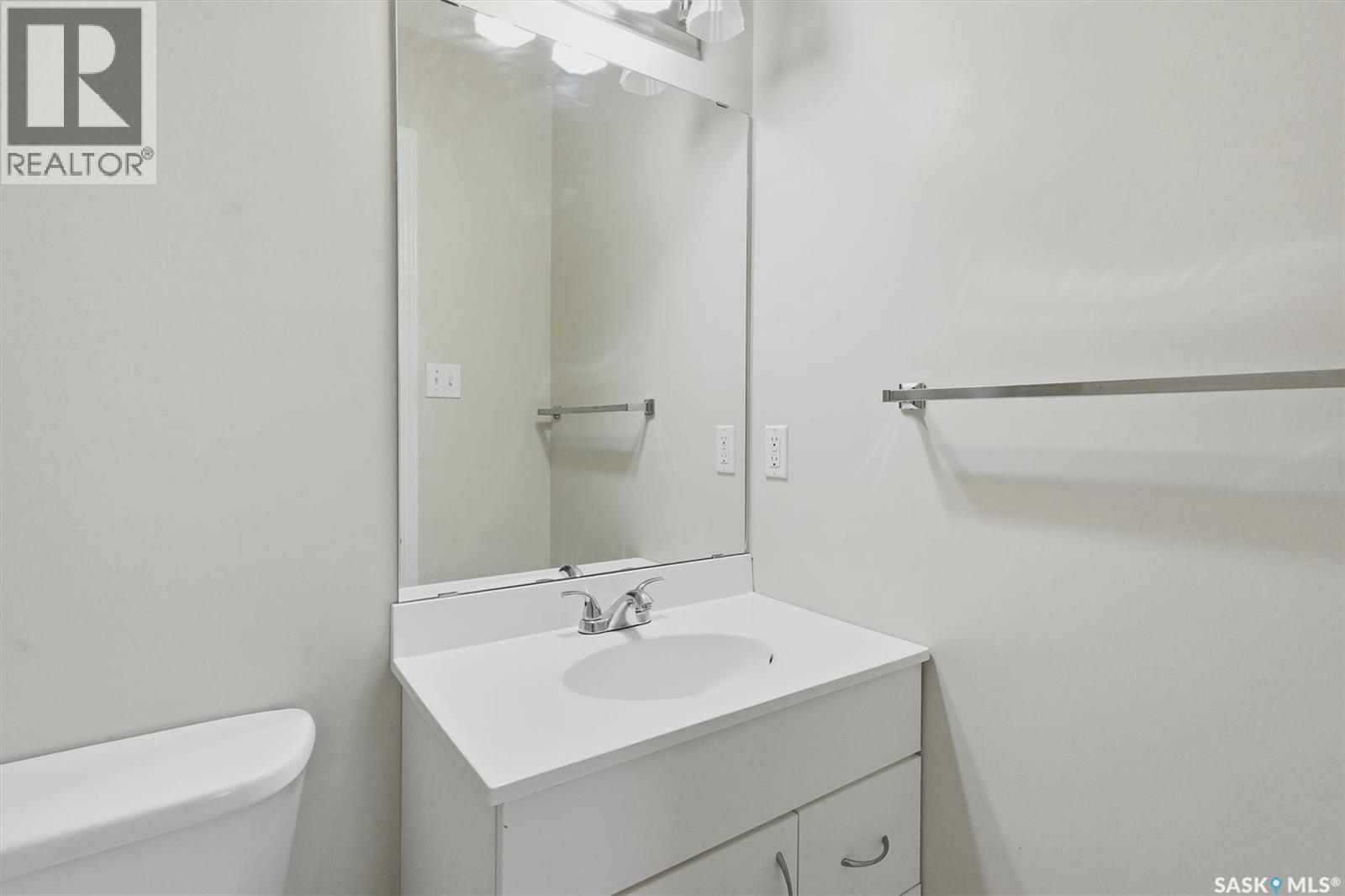 111 Meadowlark Park, Warman, Saskatchewan  S0K 4S0 - Photo 13 - SK036299