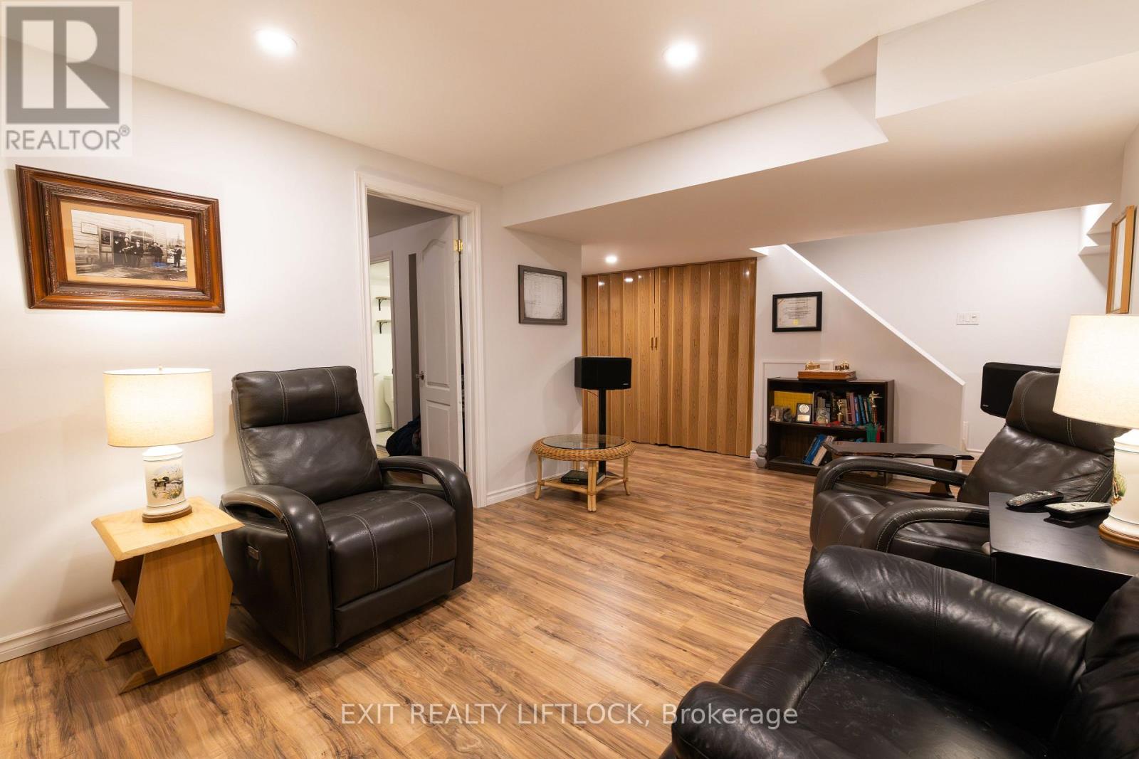 84 Hillhurst Crescent, Clarington, Ontario  L1E 2A3 - Photo 25 - E13142354