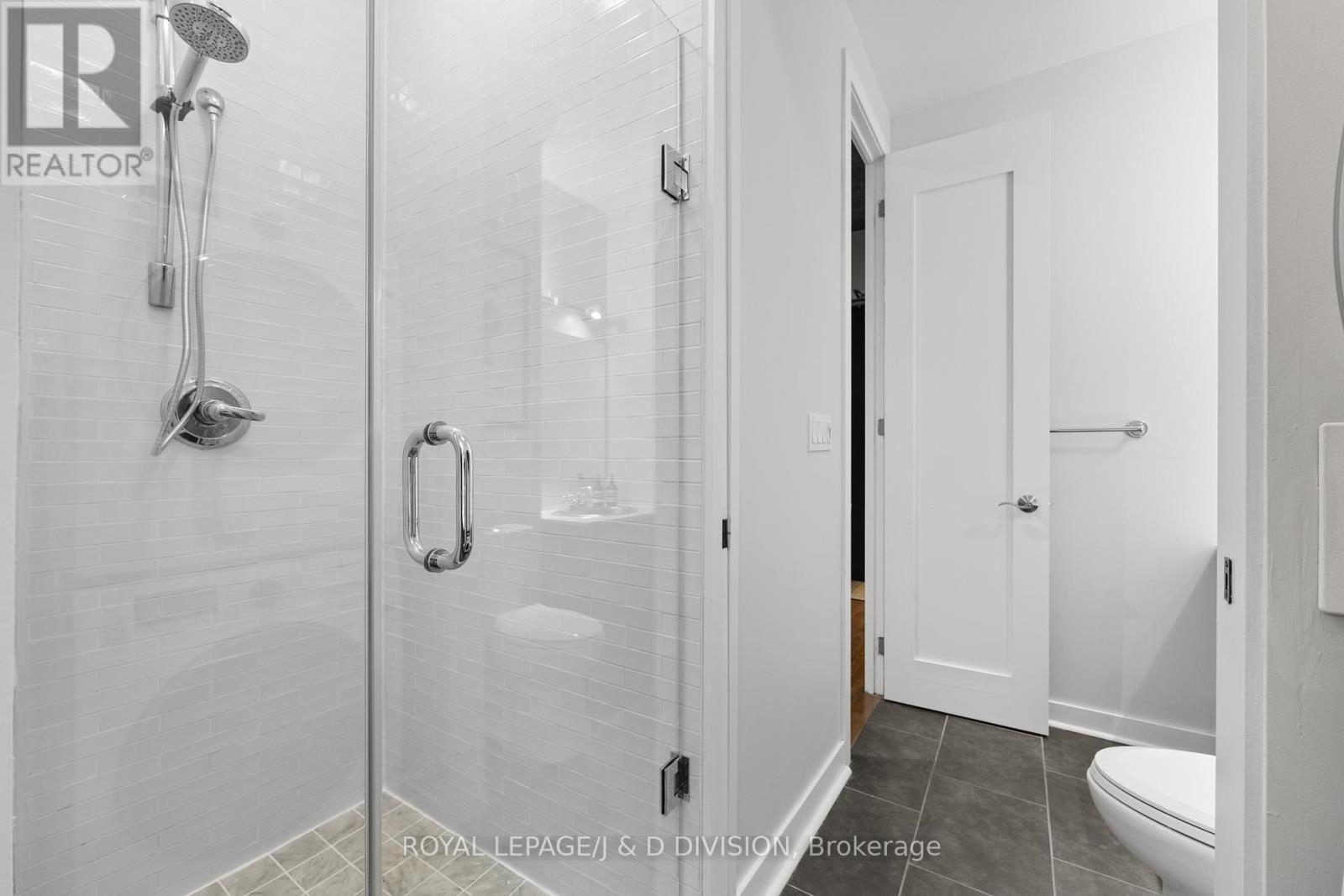 508 - 19 Brant Street, Toronto, Ontario  M5V 2L2 - Photo 19 - C13143240