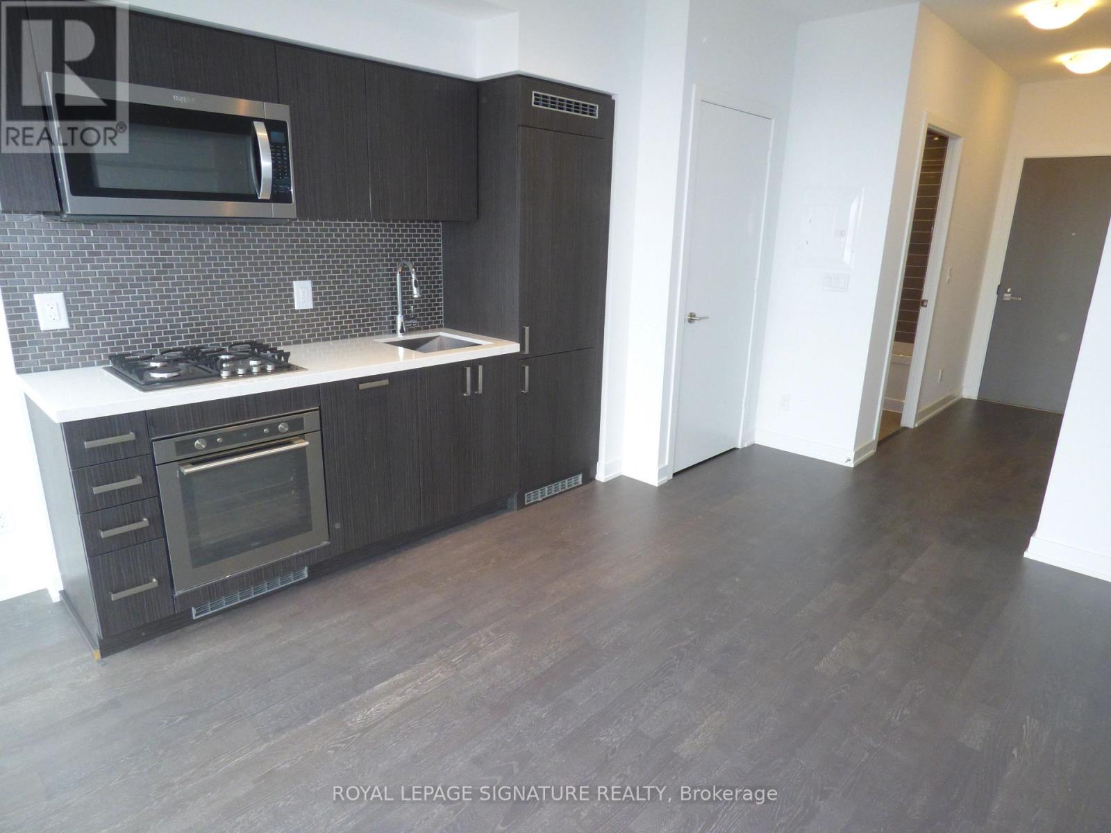 909 - 501 St Clair Avenue W, Toronto, Ontario  M5P 0A2 - Photo 2 - C13143248