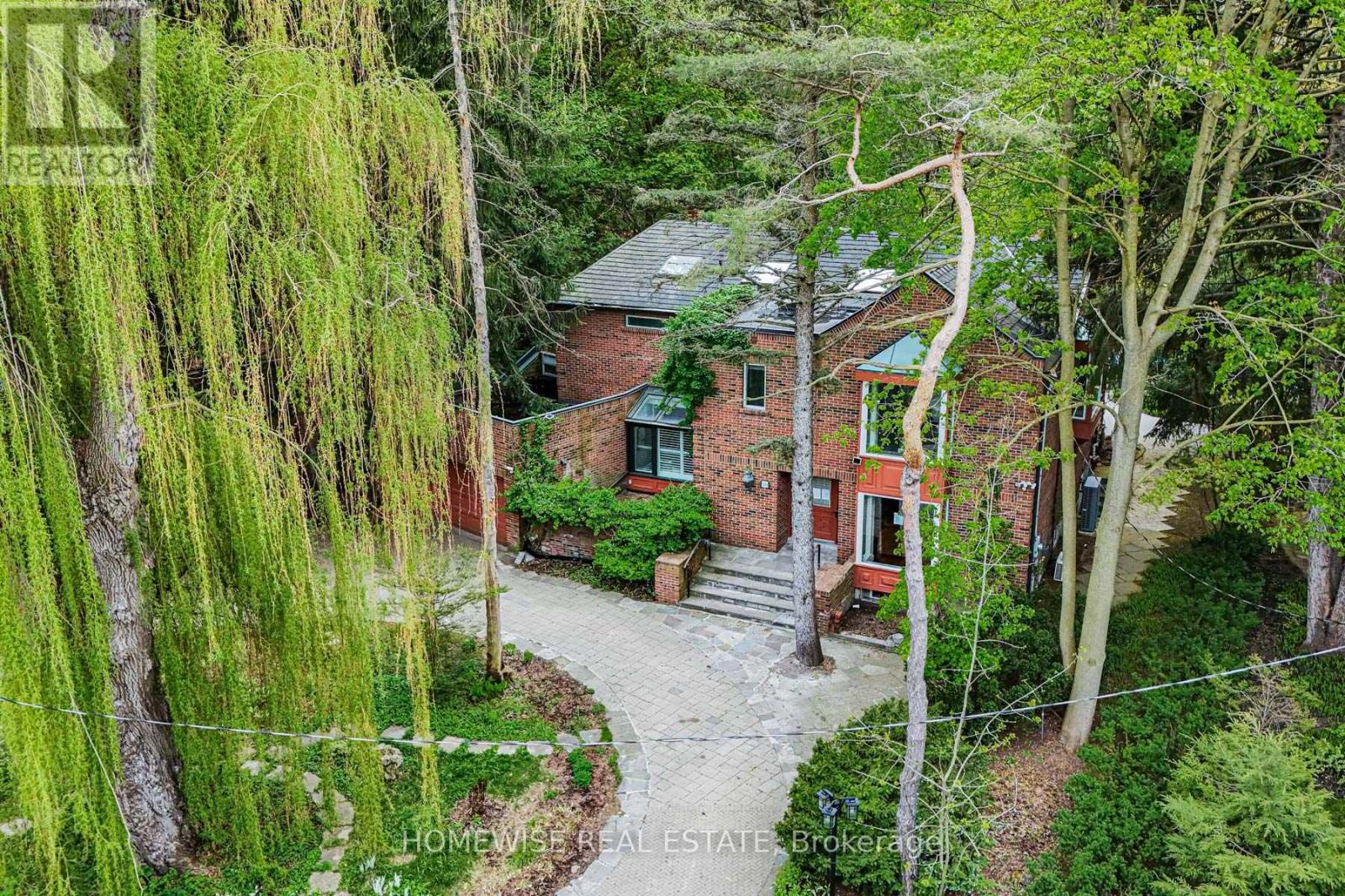 40 Donino Avenue, Toronto, Ontario  M4N 2W7 - Photo 2 - C13143266