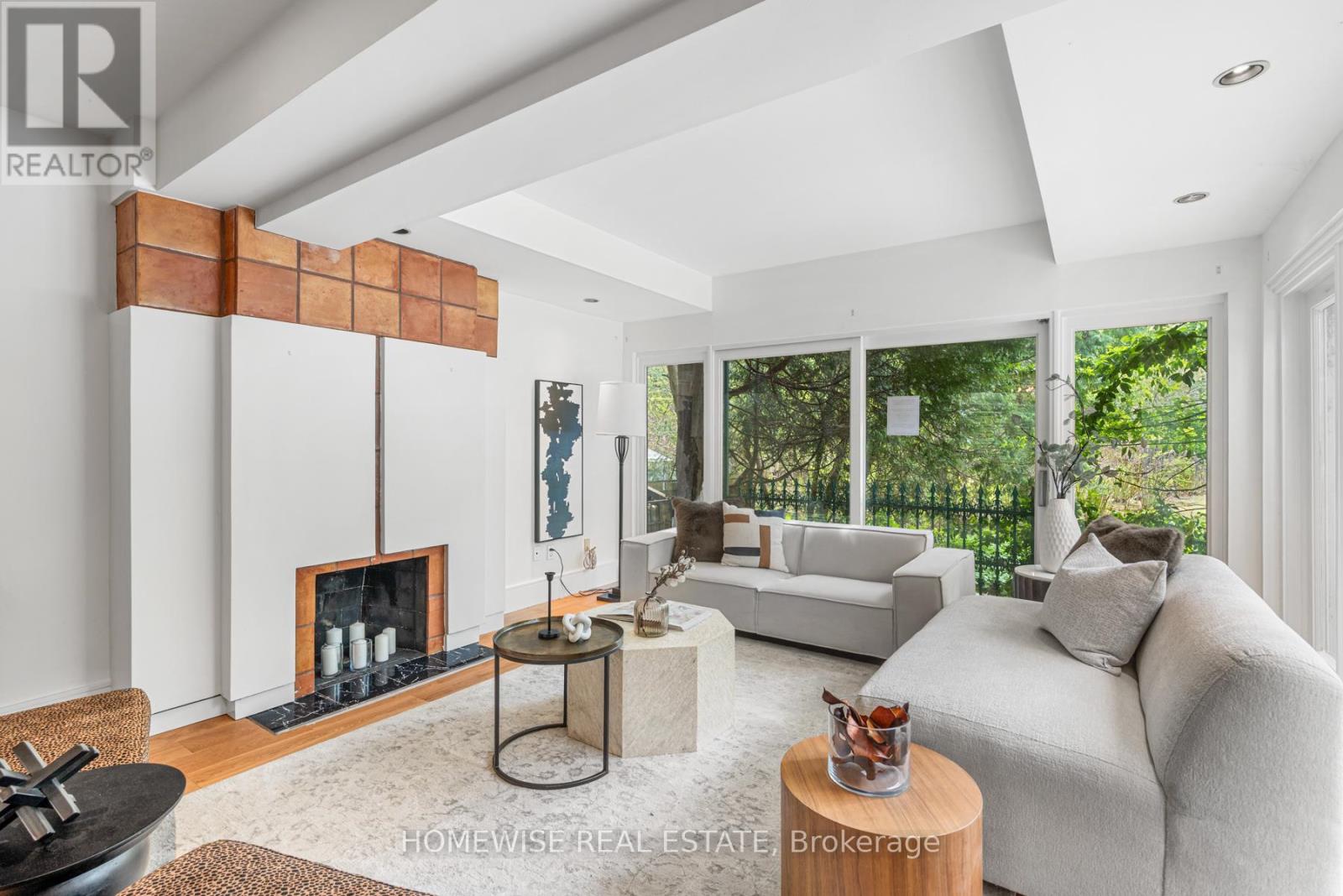 40 Donino Avenue, Toronto, Ontario  M4N 2W7 - Photo 6 - C13143266