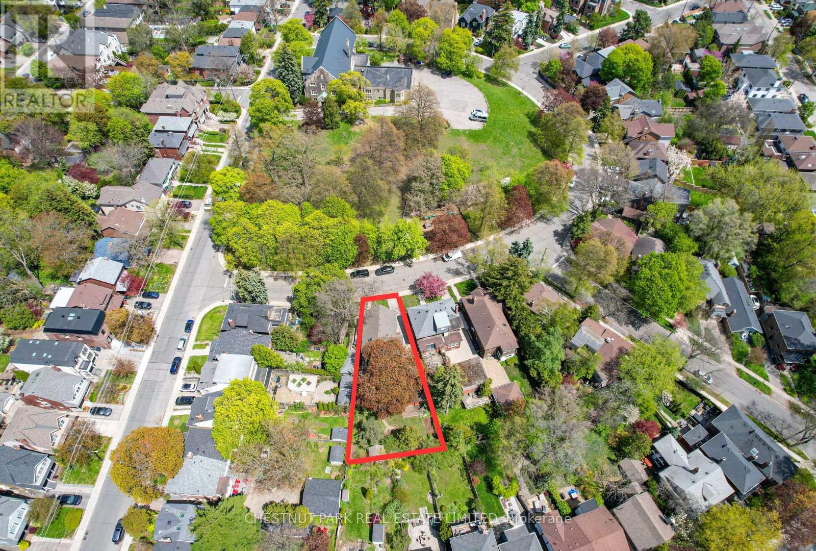 14 Servington Crescent, Toronto, Ontario  M4S 2J3 - Photo 2 - C13143326