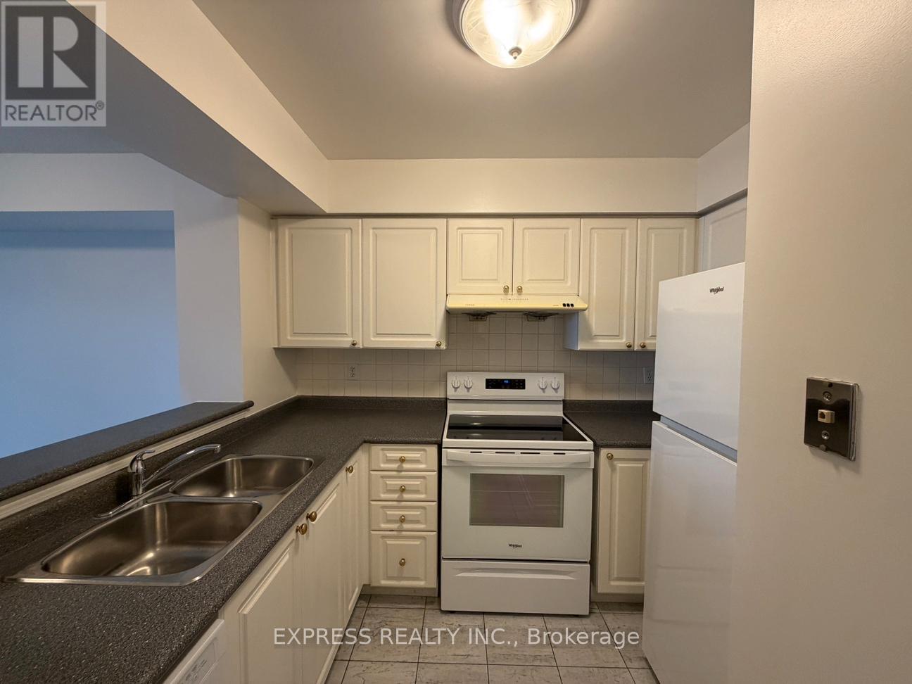 501 - 18 Hillcrest Avenue, Toronto, Ontario  M2N 6T5 - Photo 2 - C13143348
