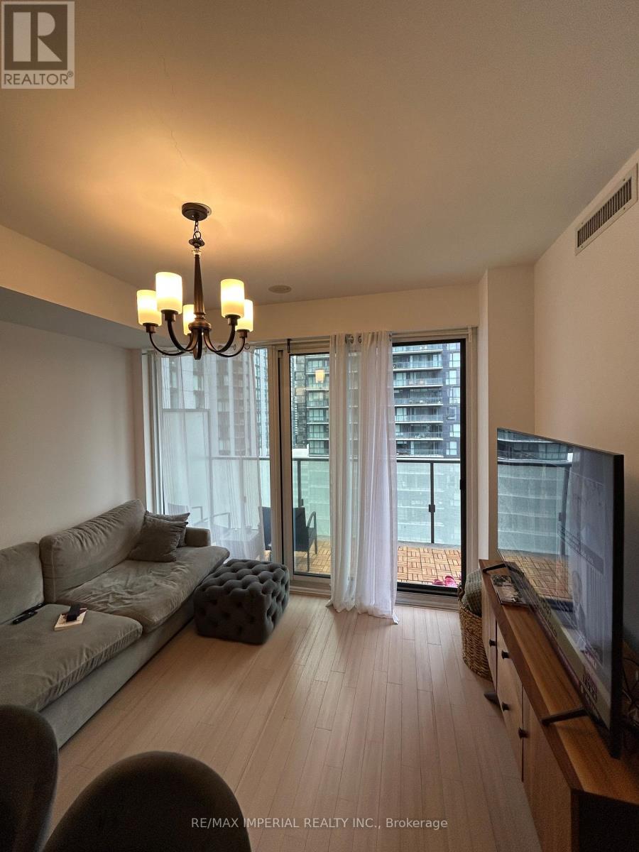 101 Peter St Street, Toronto, Ontario  M5V 2G9 - Photo 4 - C13143400