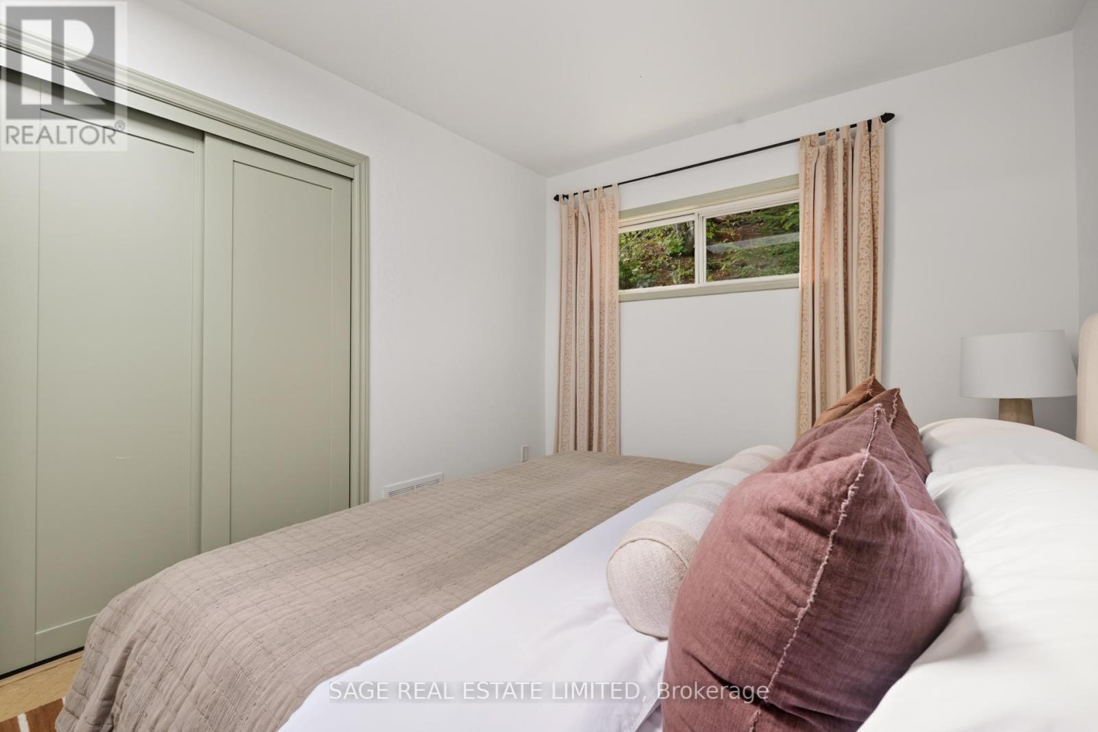 130 Neville Park Boulevard, Toronto, Ontario  M4E 3P8 - Photo 16 - E13143310