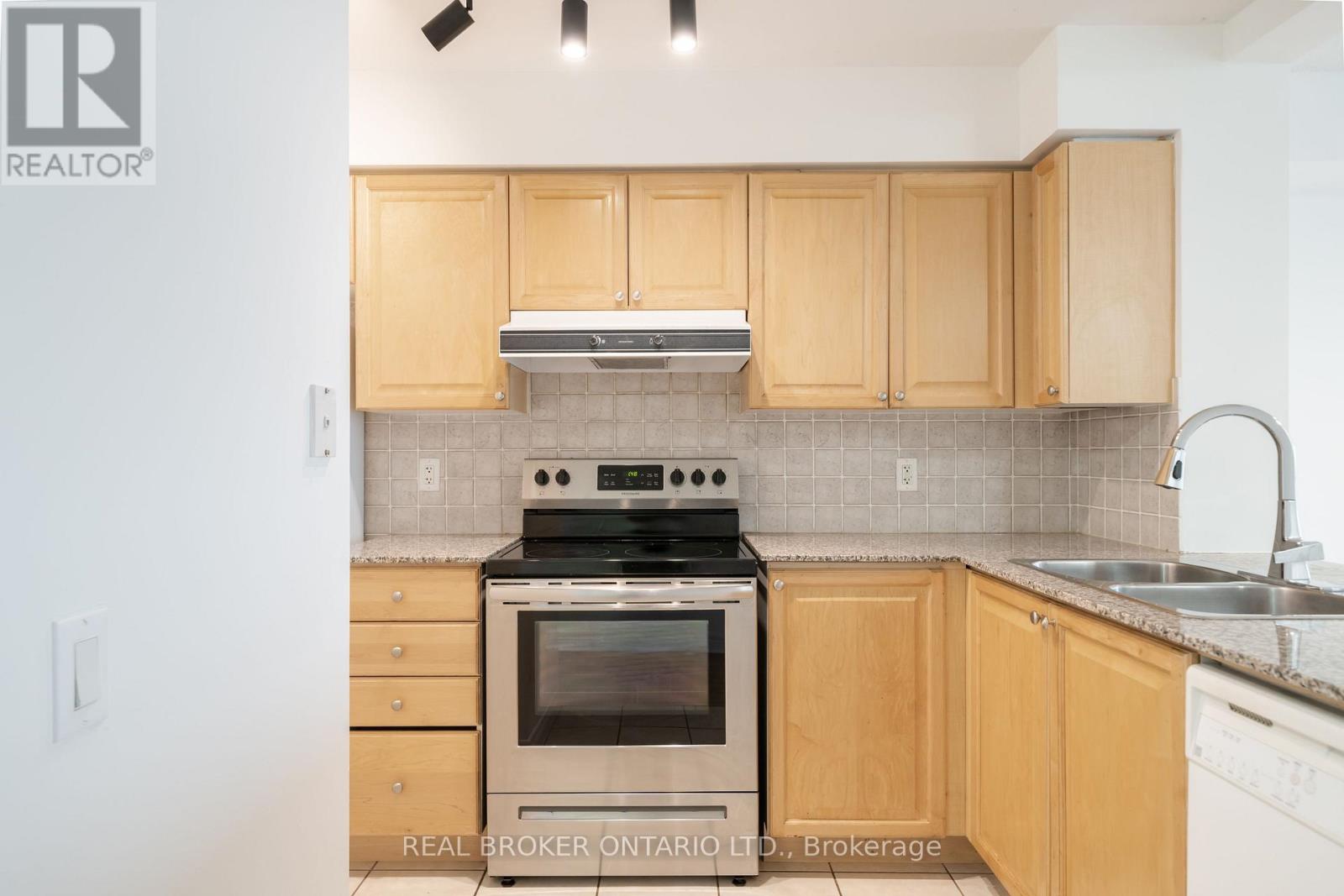 2904 - 83 Borough Drive, Toronto, Ontario  M1P 5E4 - Photo 14 - E13143394
