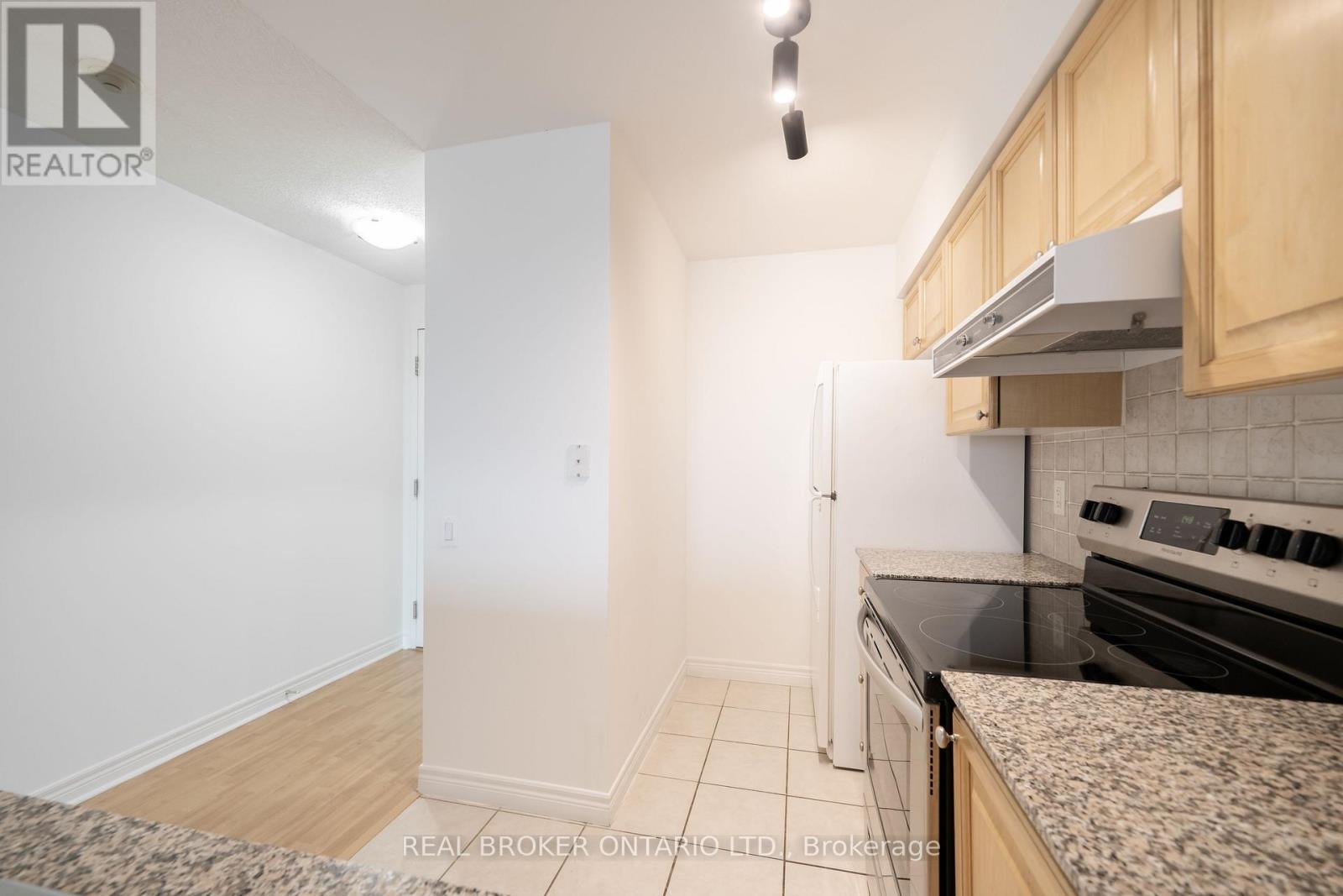 2904 - 83 Borough Drive, Toronto, Ontario  M1P 5E4 - Photo 15 - E13143394