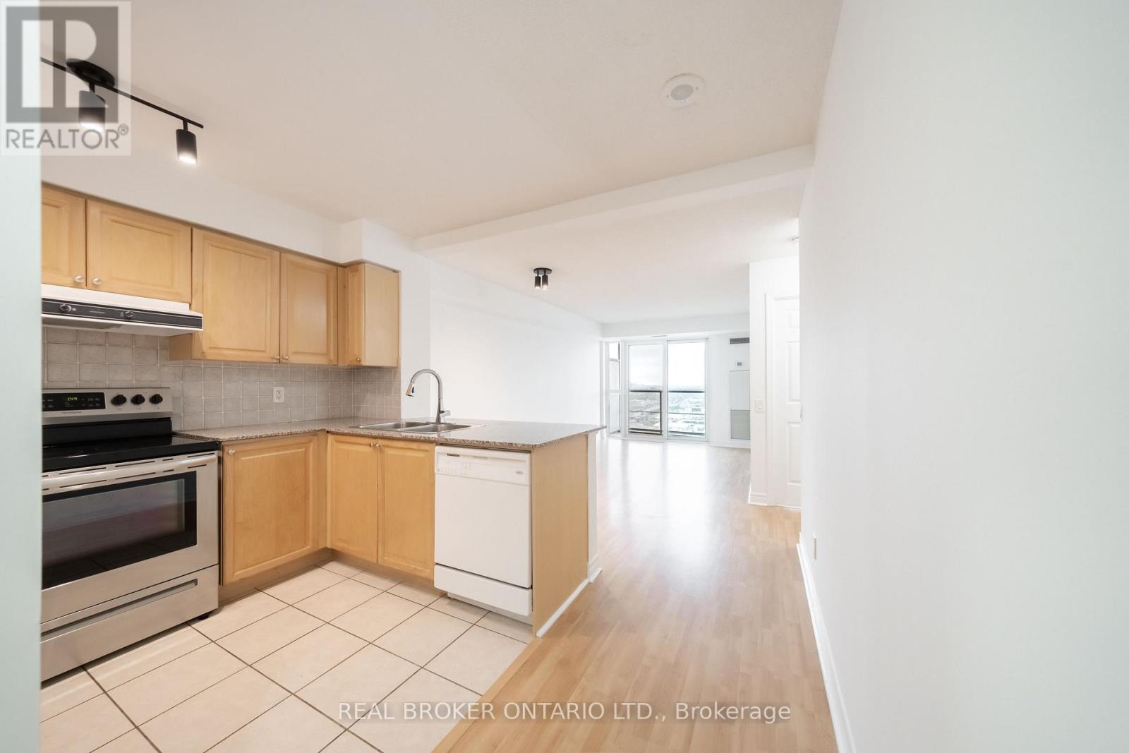 2904 - 83 Borough Drive, Toronto, Ontario  M1P 5E4 - Photo 16 - E13143394