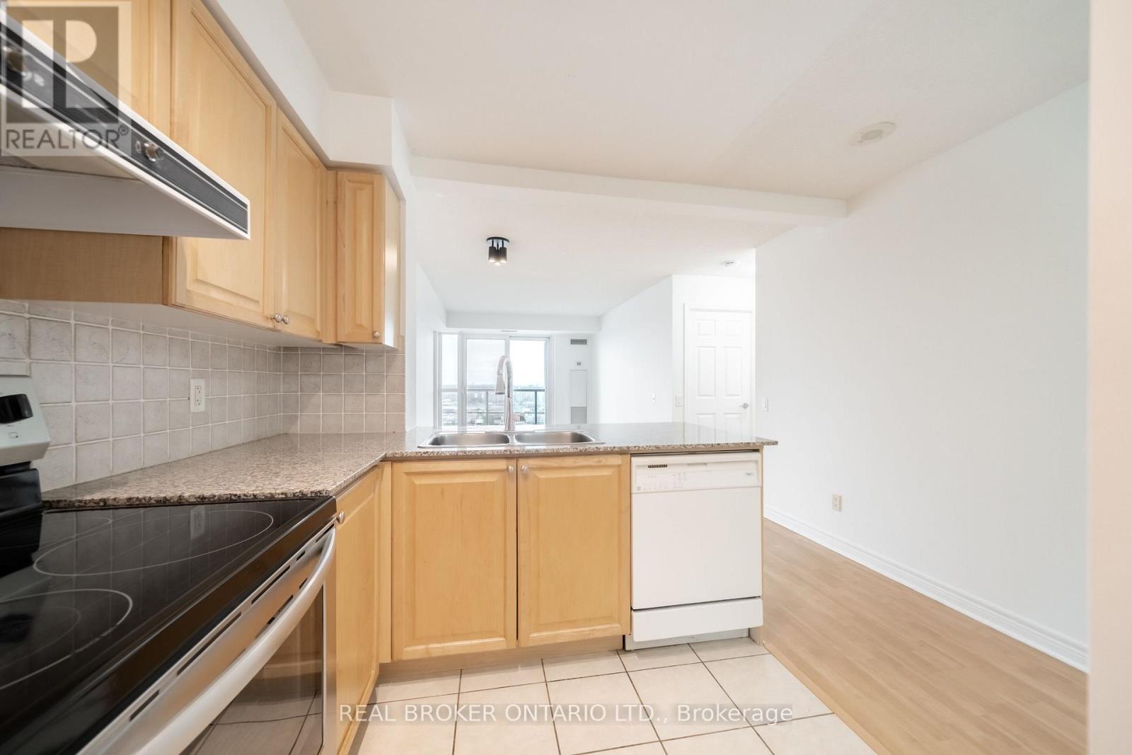 2904 - 83 Borough Drive, Toronto, Ontario  M1P 5E4 - Photo 17 - E13143394