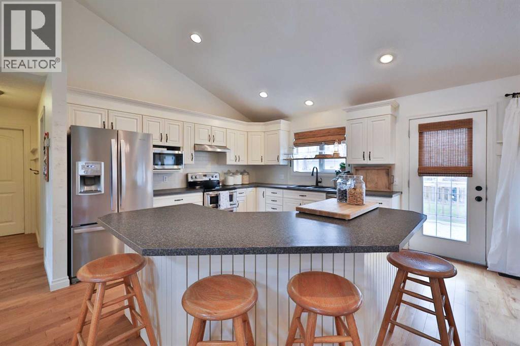 234 1a Street Ne, Magrath, Alberta  T0K 1J0 - Photo 9 - A2304242