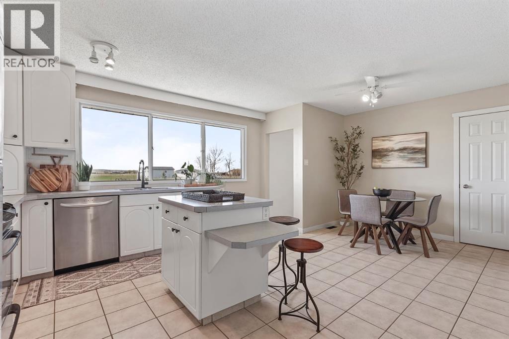122 S 3 Street W, Magrath, Alberta  T0K 1J0 - Photo 16 - A2306369
