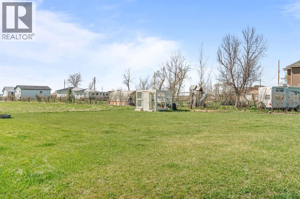 122 S 3 Street W, Magrath, Alberta  T0K 1J0 - Photo 41 - A2306369