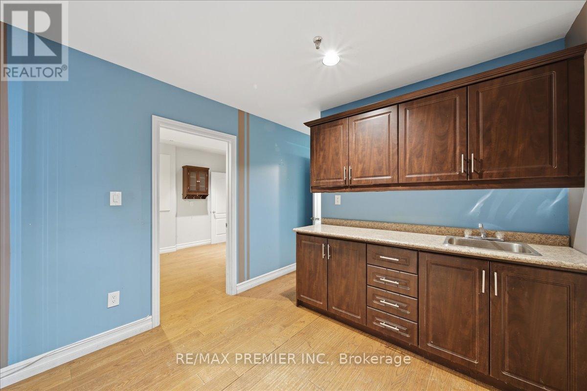 F13 - 140 Woodbrdige Avenue, Vaughan, Ontario  L4L 4K9 - Photo 8 - N13143294