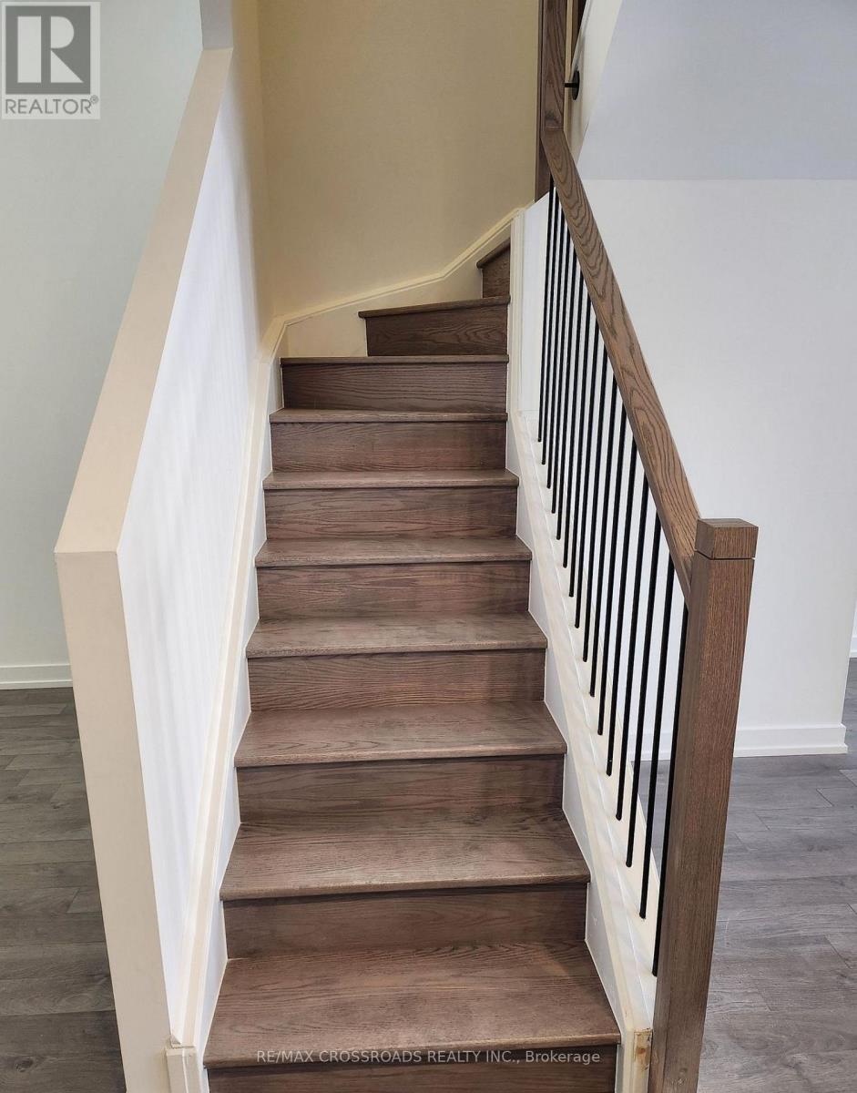 G105 - 10 Walder Lane, Richmond Hill, Ontario  L4S 0P7 - Photo 2 - N13143322