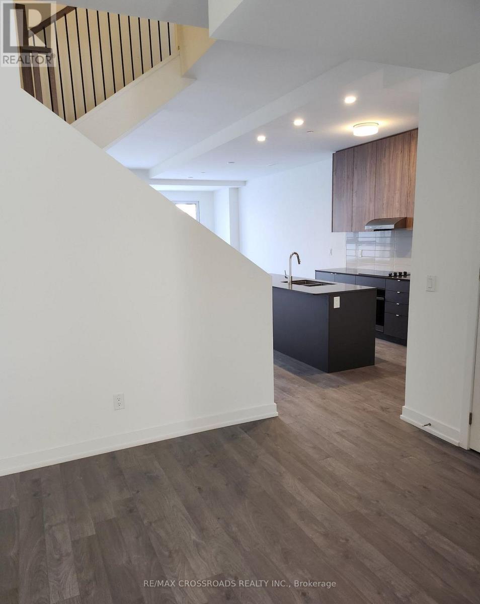 G105 - 10 Walder Lane, Richmond Hill, Ontario  L4S 0P7 - Photo 3 - N13143322