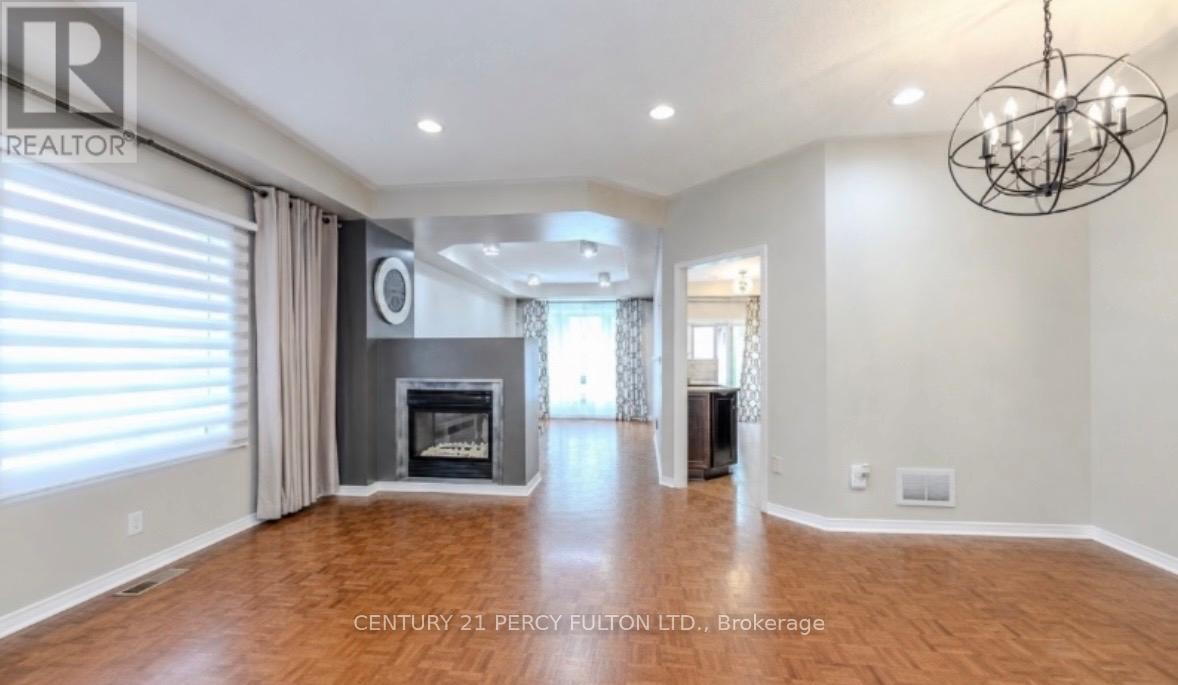 137 Blue Willow Drive, Vaughan, Ontario  L4L 9E9 - Photo 2 - N13143352