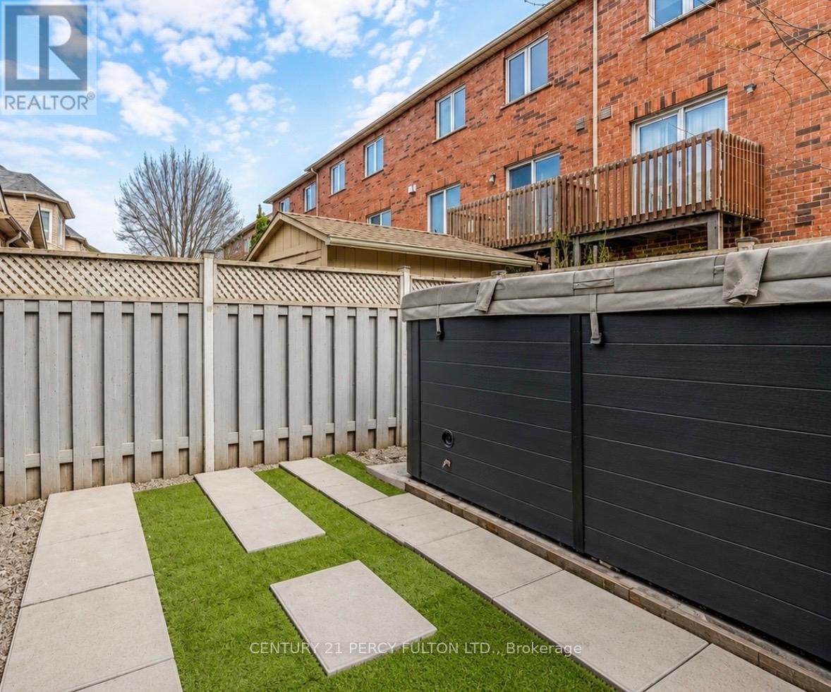 137 Blue Willow Drive, Vaughan, Ontario  L4L 9E9 - Photo 5 - N13143352