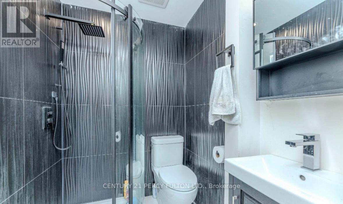 137 Blue Willow Drive, Vaughan, Ontario  L4L 9E9 - Photo 6 - N13143352