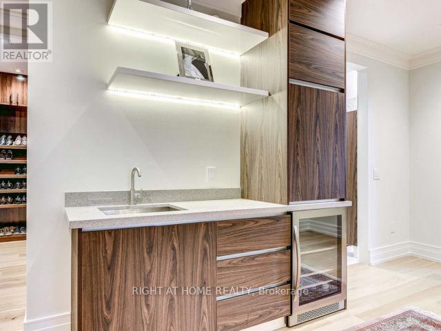 54 Dawn Hill Trail, Markham (Bayview Fairway-Bayview Country Club Estates), Ontario  L3T 3B2 - Photo 44 - N13143384