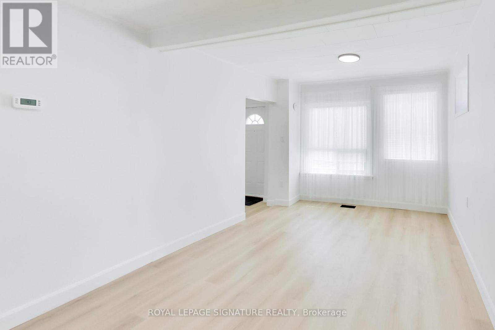 58 Victoria Street, Barrie, Ontario  L4N 2H6 - Photo 10 - S13143290