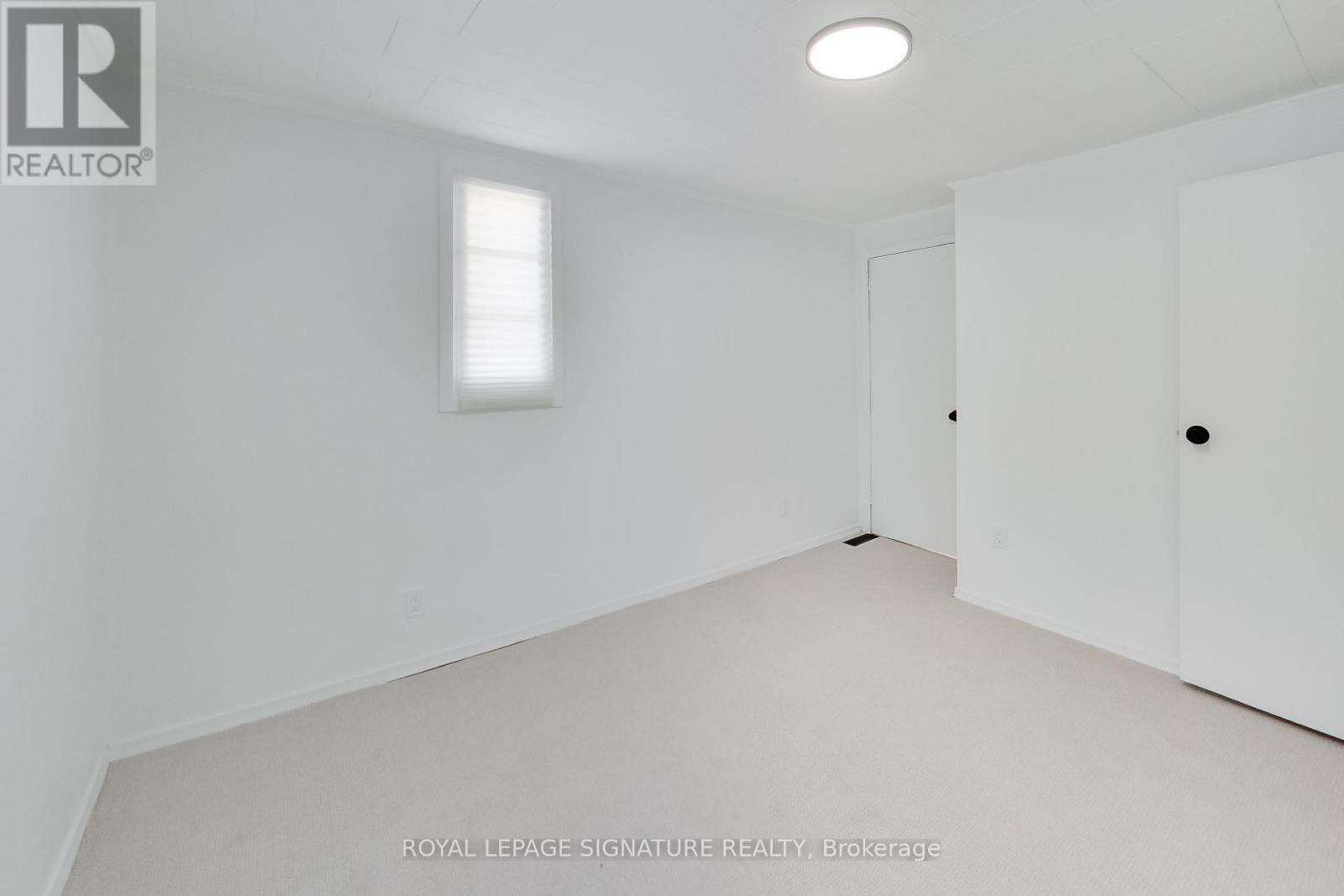 58 Victoria Street, Barrie, Ontario  L4N 2H6 - Photo 19 - S13143290