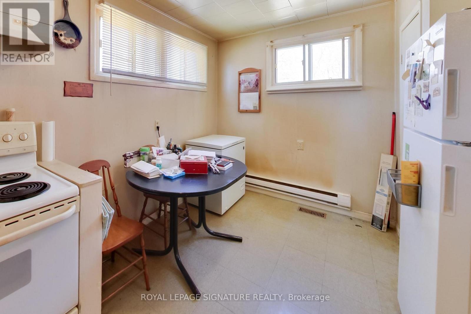 58 Victoria Street, Barrie, Ontario  L4N 2H6 - Photo 33 - S13143290