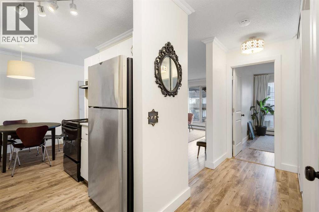 305, 2611 15a Street SW, Calgary, Alberta  T2T 4C1 - Photo 3 - A2312418