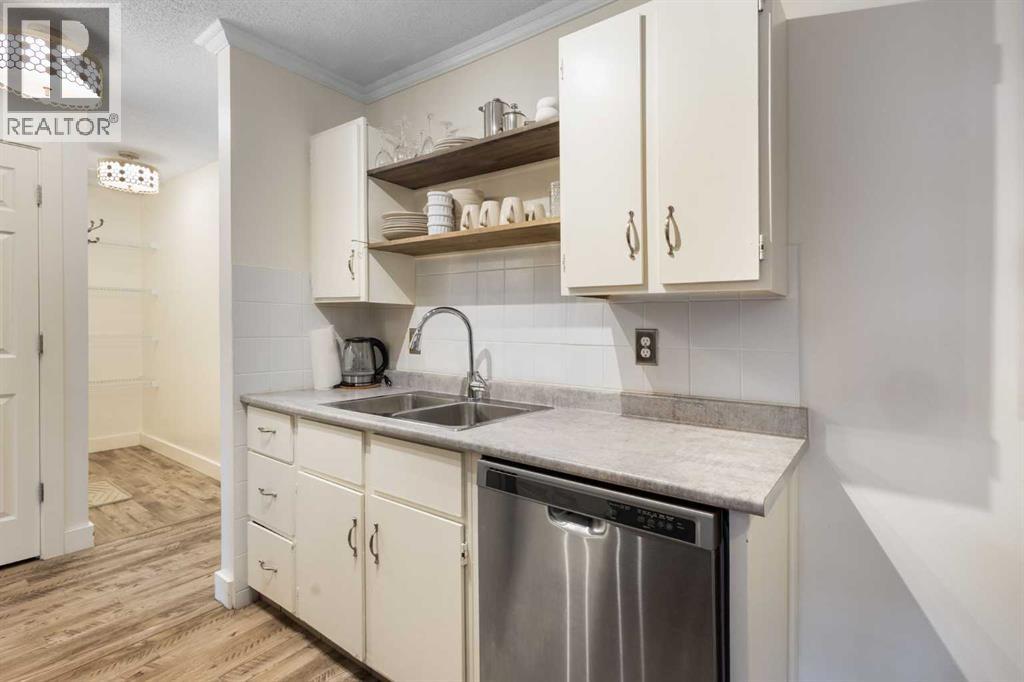305, 2611 15a Street SW, Calgary, Alberta  T2T 4C1 - Photo 6 - A2312418