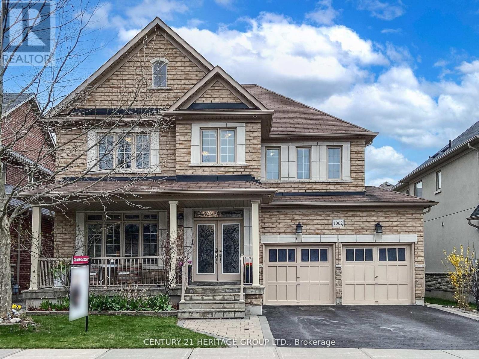 1062 Blackhall Crescent, Newmarket, Ontario  L3X 0B3 - Photo 2 - N12815462