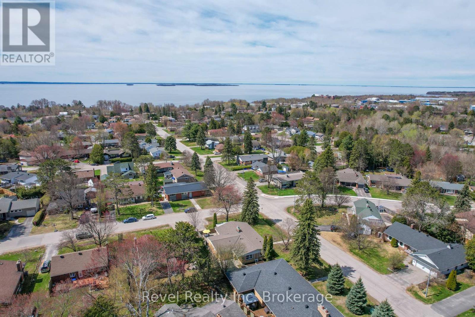 905 Pinewood Road, North Bay, Ontario  P1B 4P2 - Photo 47 - X13142126