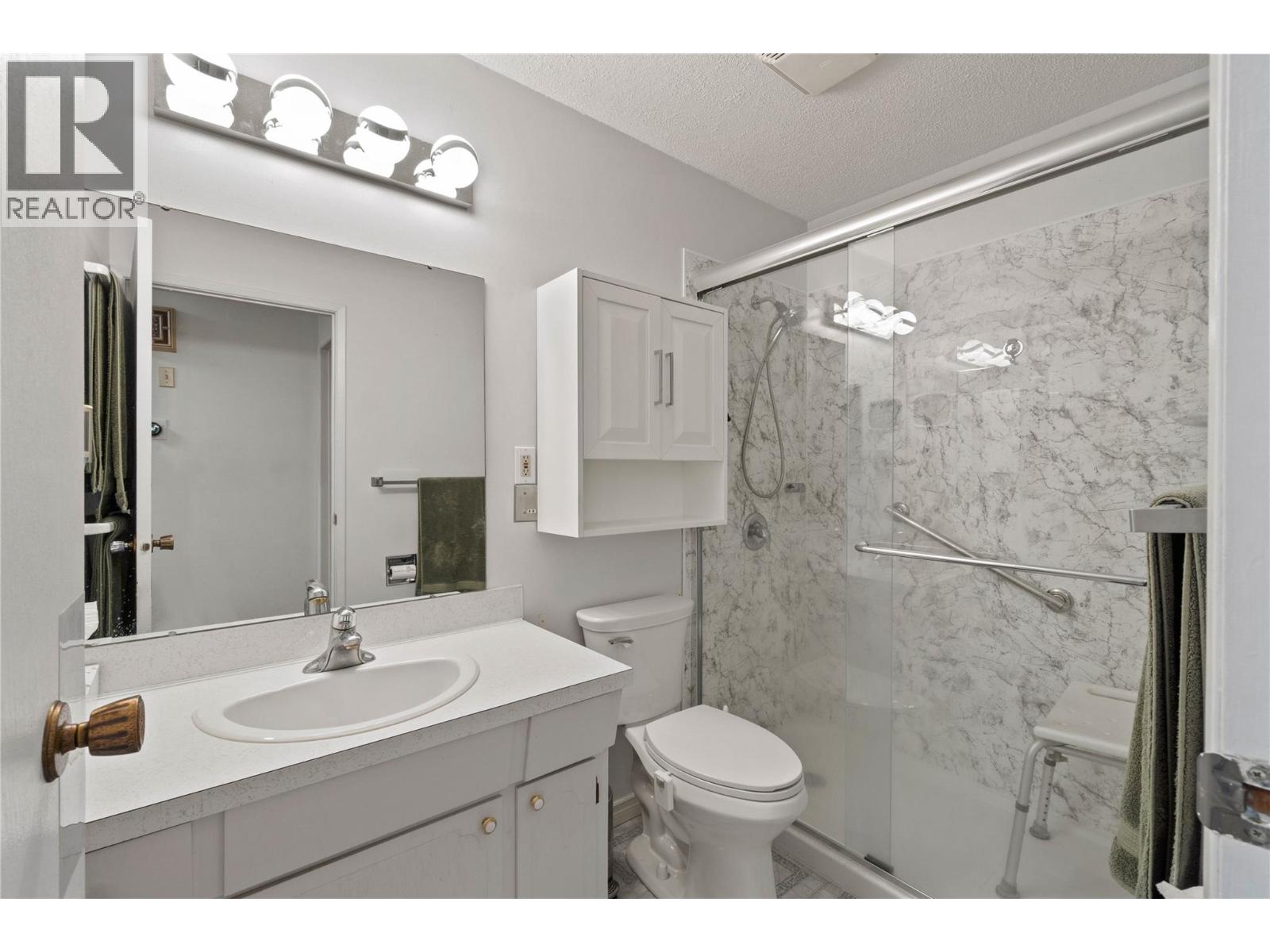1007 Nicolani Drive, Kamloops, British Columbia  V2B 5B4 - Photo 16 - 10387123