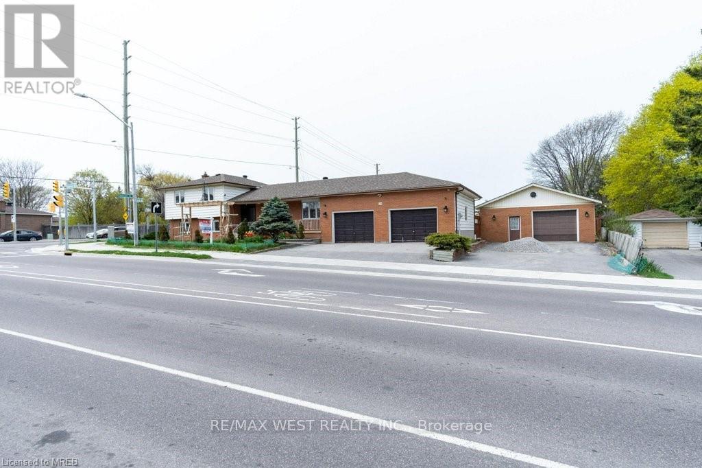 146 Harvie Road, Barrie, Ontario  L4N 9E3 - Photo 4 - S12692494
