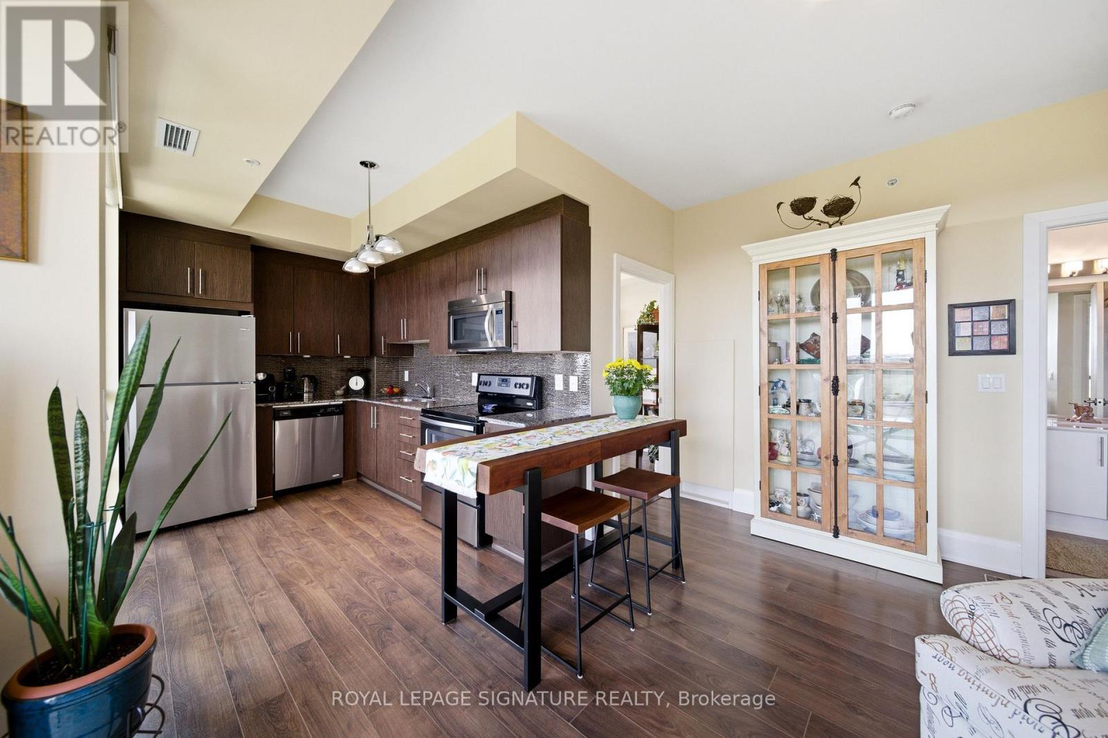 806 - 45 Yorkland Boulevard, Brampton, Ontario  L6P 4B4 - Photo 15 - W13142514