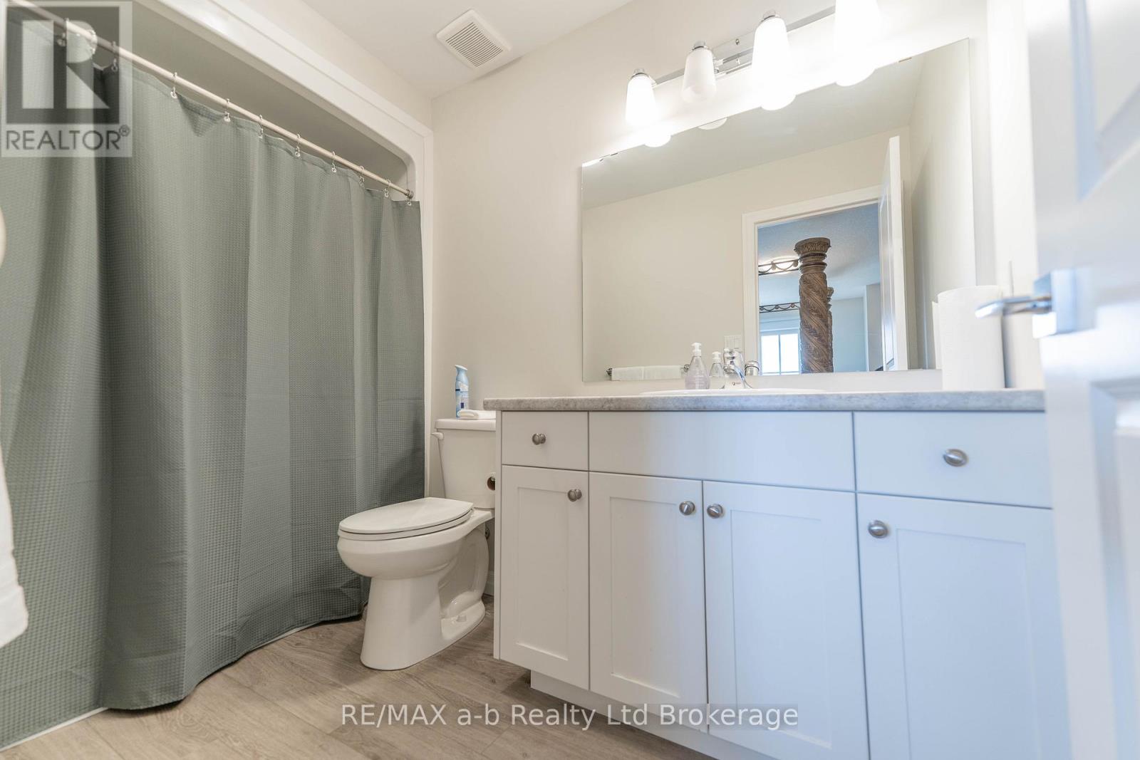 19 Huntley Avenue, Tillsonburg, Ontario  N4G 0J3 - Photo 17 - X13143674