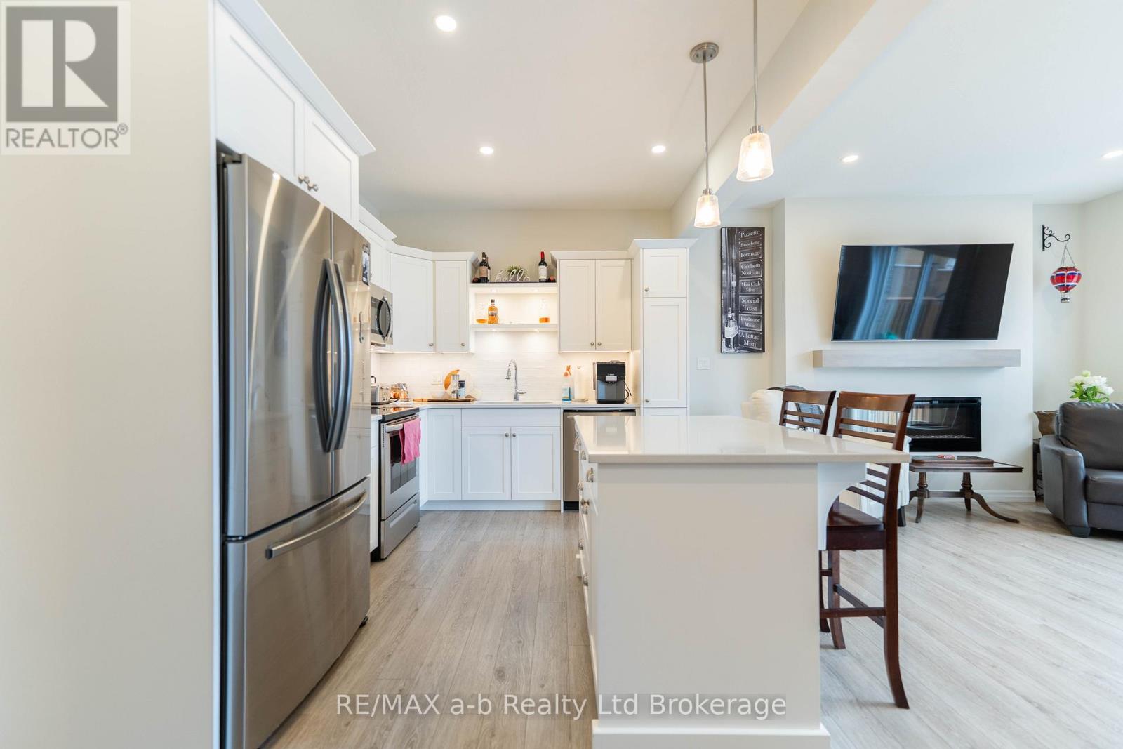 19 Huntley Avenue, Tillsonburg, Ontario  N4G 0J3 - Photo 8 - X13143674