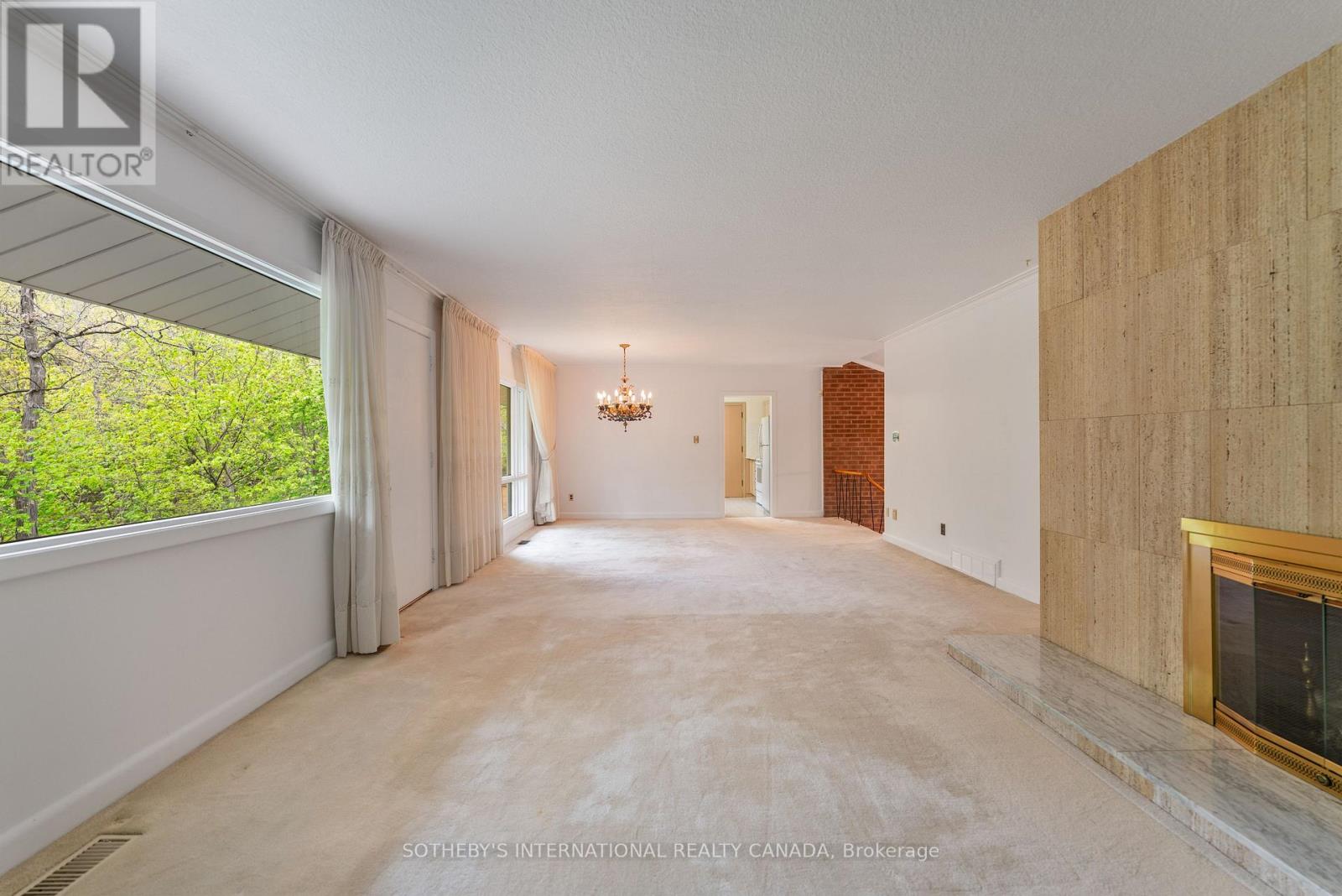 15 Saxony Crescent, Toronto, Ontario  M9P 1S2 - Photo 10 - W13143260