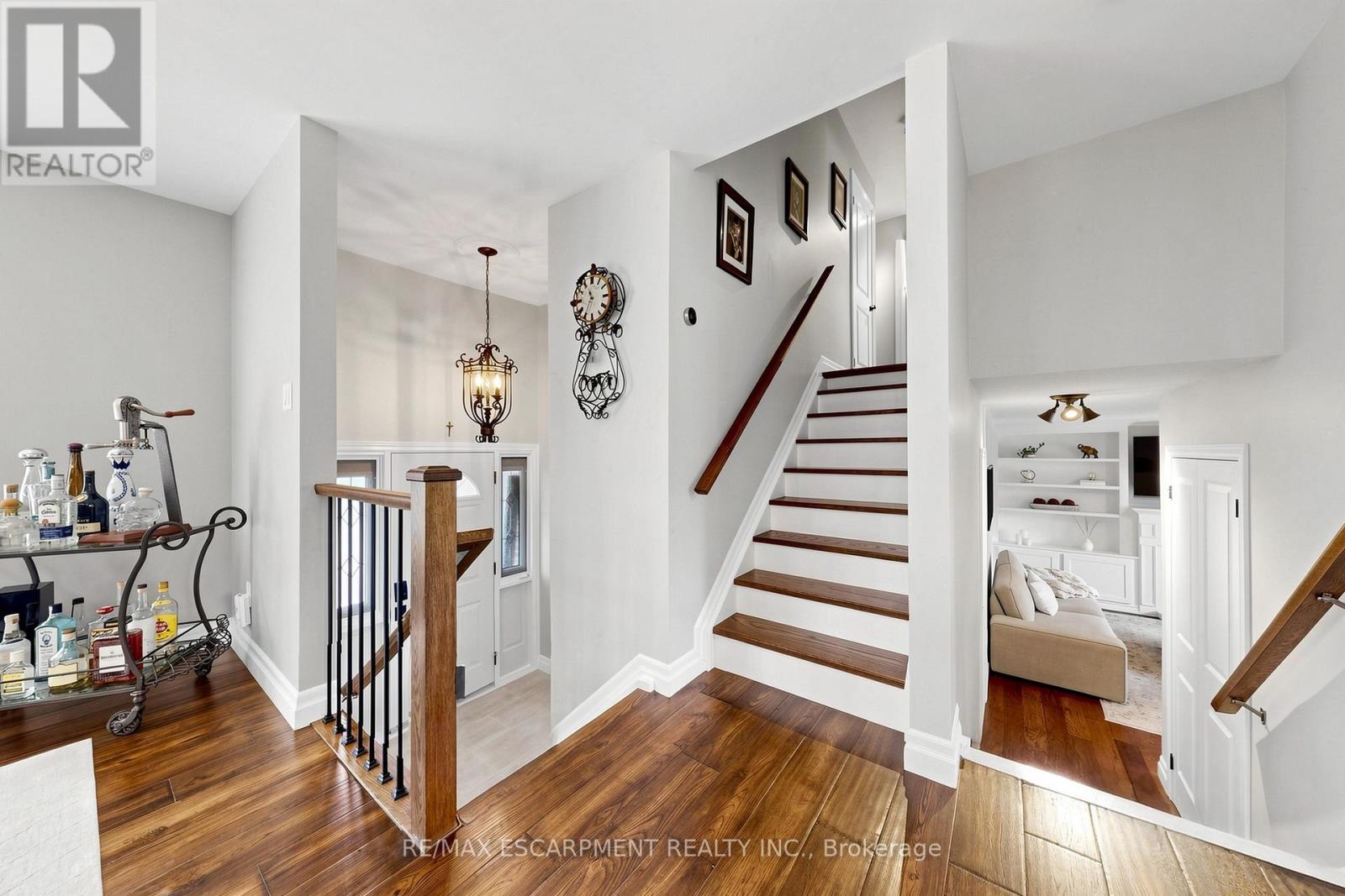 1365 Ester Drive, Burlington, Ontario  L7P 1L4 - Photo 25 - W13143320
